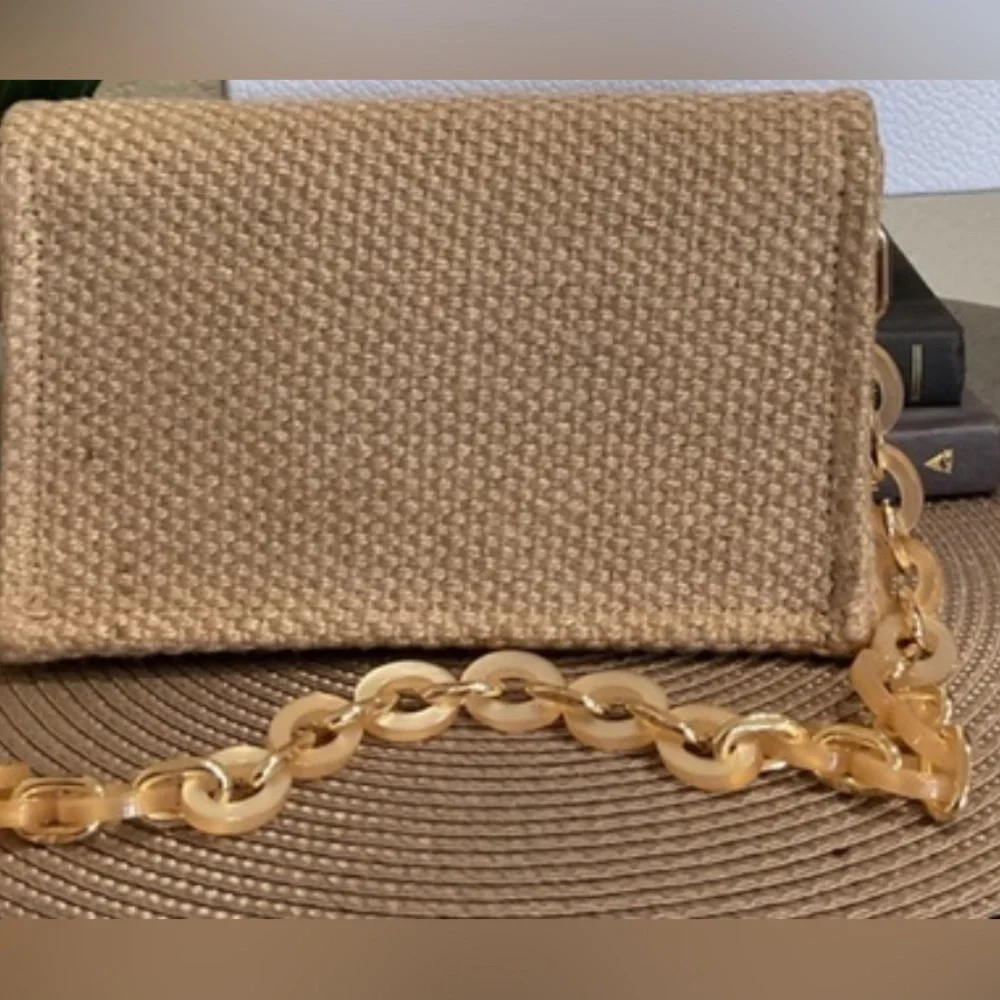 Dior Raffia Clutch with bag with chain strap . NWT.
Box . GWP Item - Picture 4 of 11